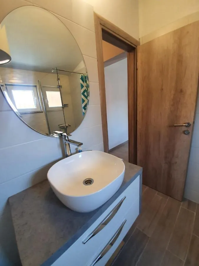 Apartman Arijana S Terasom باكوشتاني شقة